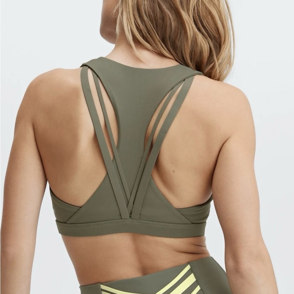 Fabletics Women's XXS Boost Medium Impact Sports Bra Olive Green - Picture 3 of 6